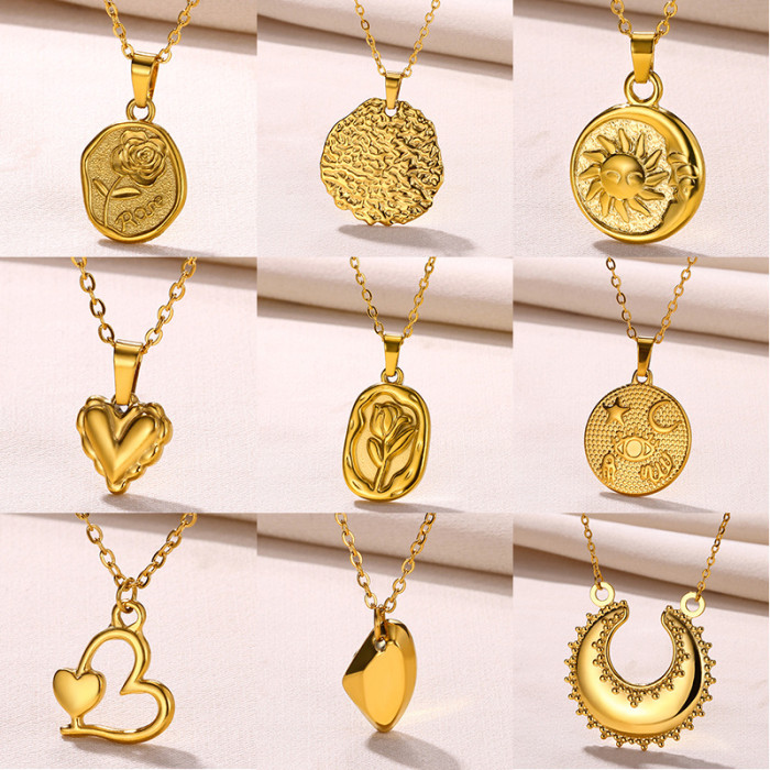 New Stainless Steel Pendant Necklace for Women Heart-Shaped Rose Pendant Clavicle Chain 18K Plated Versatile Necklace