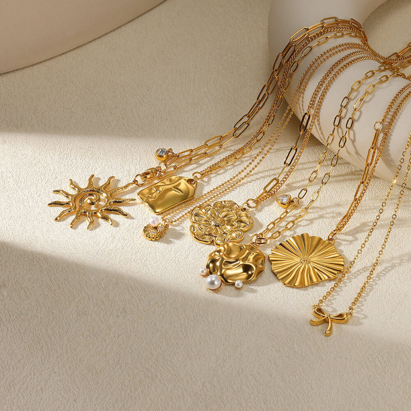 European and American New Style Women's Sunflower Pendant Necklace Imitation Pearl Shell Long Chain Gold Stainless Steel Collarbone Chain