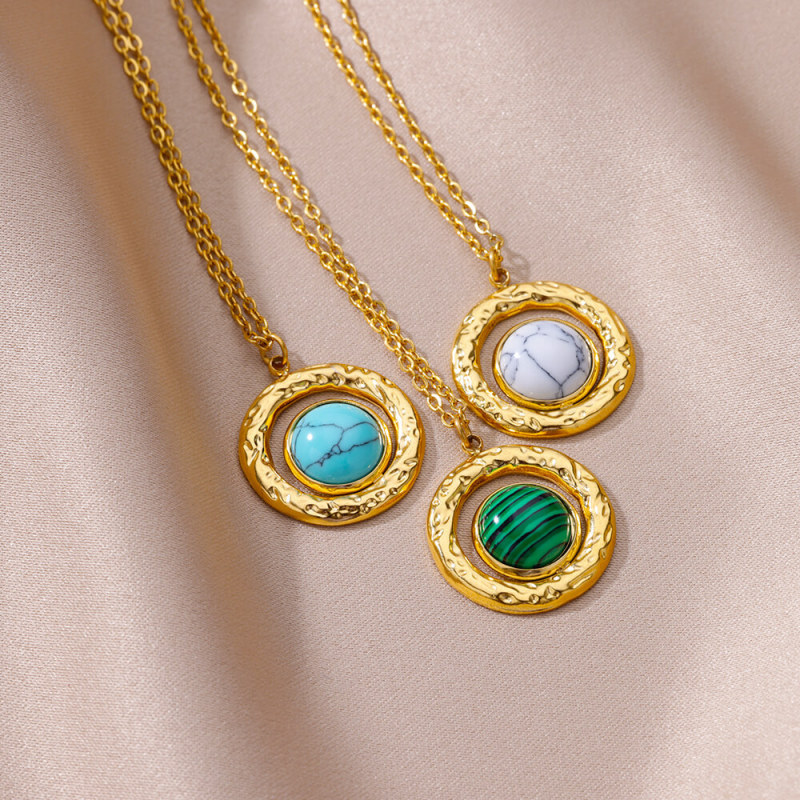 AliExpress New Geometric Round Hollow Turquoise Pendant Women's Light Luxury Necklace Jewelry Manufacturer One Piece Dropshipping