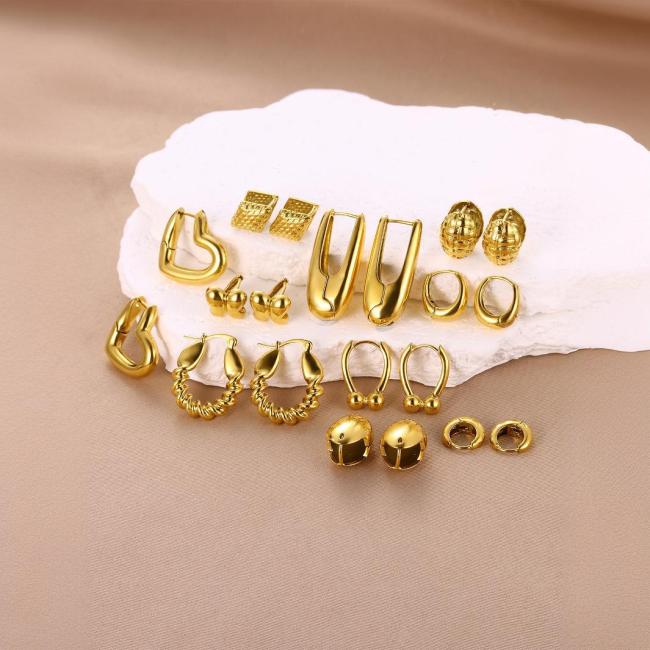 Amazon Cross-Border Heart Earrings for Women High-End Non-Fading 18K Gold Geometric Earrings Jewelry Ear Accessories