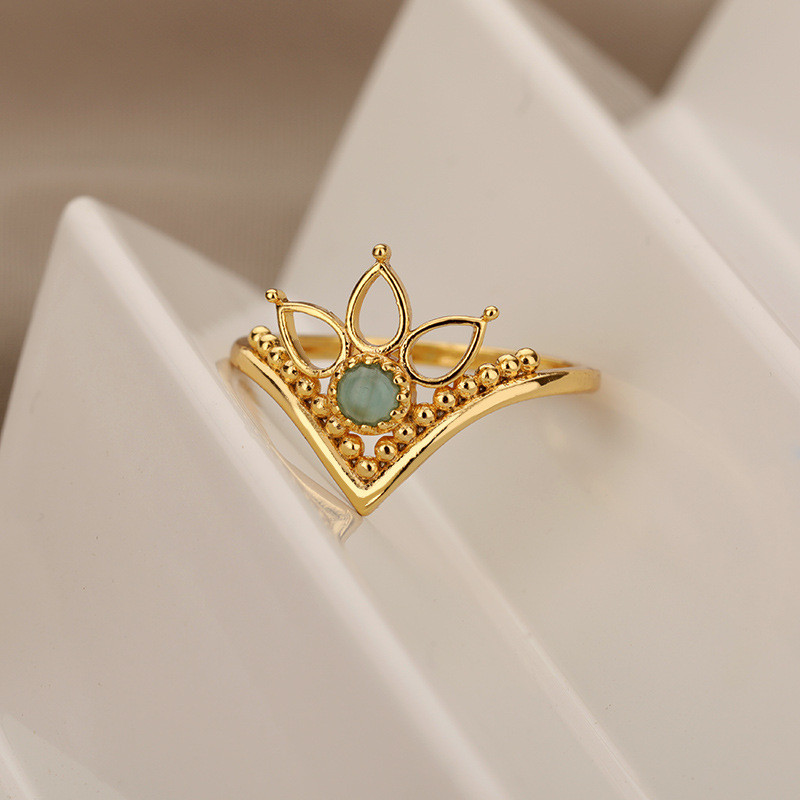 Amazon New Lotus Crown Ring for Women, Hollow Lotus Design, 18k Gold Plated Copper Ring, In Stock Wholesale