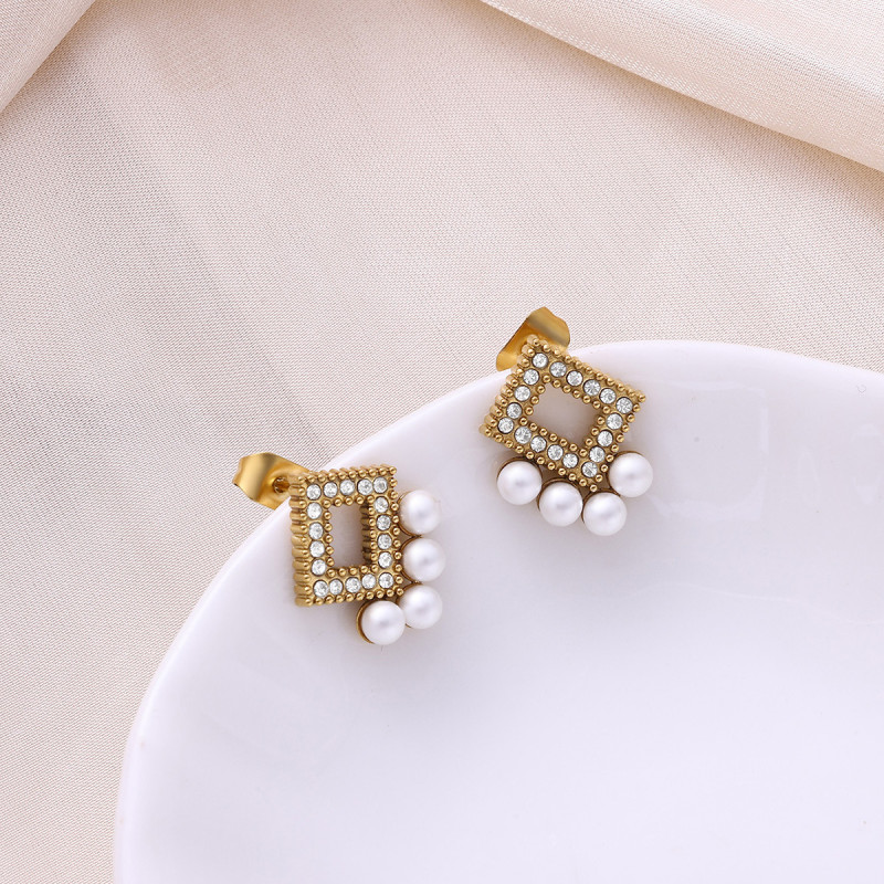 Cross-Border Simple Hot-Selling Titanium Steel Earrings for Women Heart-Shaped Geometric Imitation Pearl Zircon Elegant Stud Earrings Drop Earrings