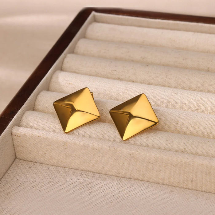 New Style 18K Rotating Pattern Threaded Earrings Ins Trendy Fashion Earrings High-end Geometric Stud Earrings Gold