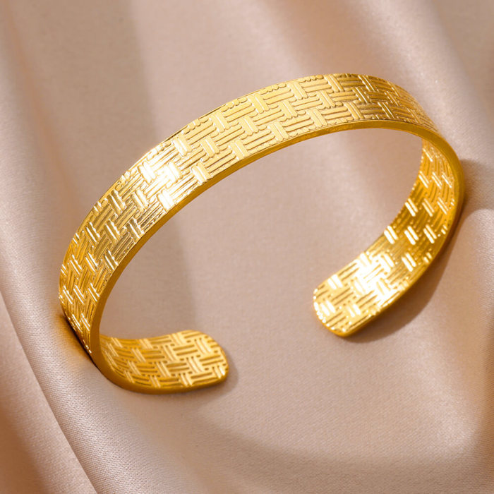 Minimalist New Stainless Steel Open Bracelet for Women, Ins Style, Versatile Hammered Texture Irregular Bangle, Snake Shape Bracelet