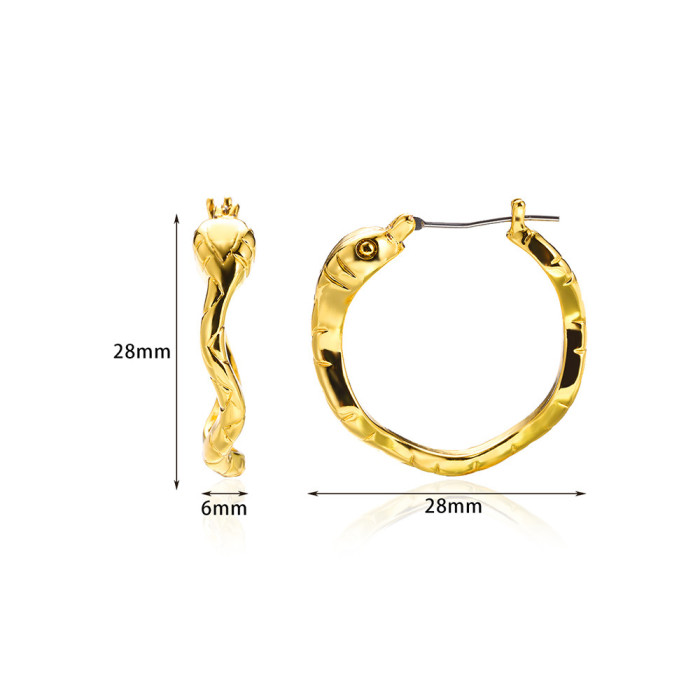 European and American New Style Geometric Hollow Earrings Heart-shaped Earrings for Women Niche Design Large Hoop Personality Earrings Manufacturer
