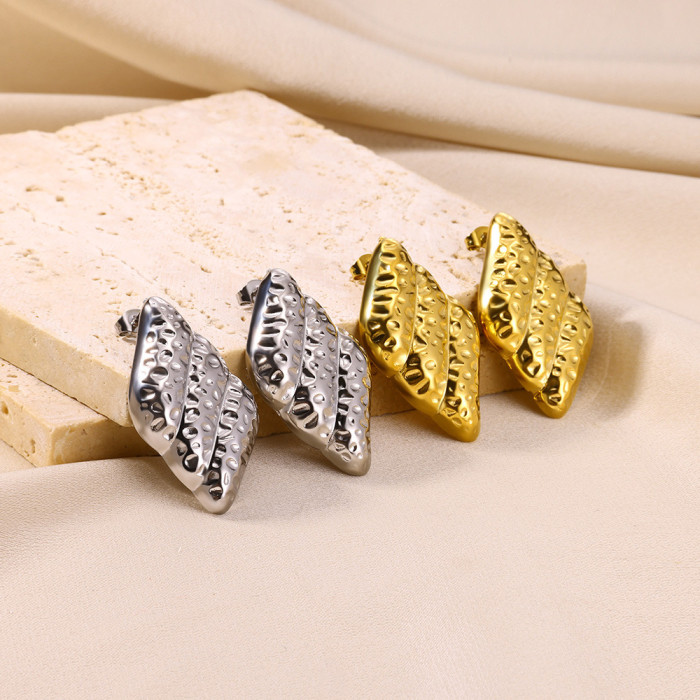 Niche Personality Exaggerated New Stainless Steel Earrings 18K Gold Plated Geometric Triangle Heart-shaped Ear Jewelry