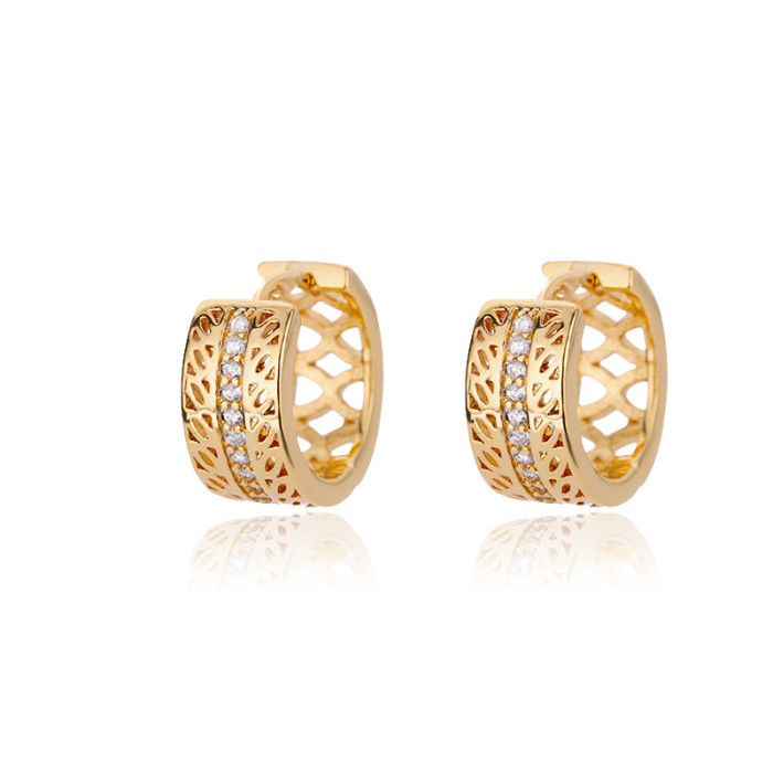 Lock Buckle Women's Earrings Oval Geometric Zirconia Inlaid Hoop Earrings 18K Gold Plated Heart-Shaped Stud Earrings...