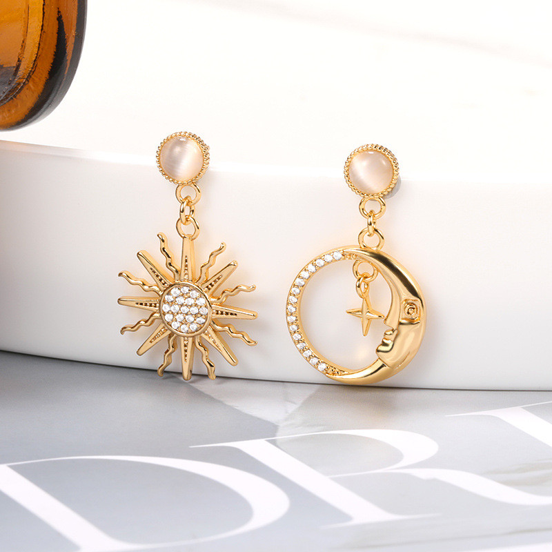 Korean Version Current Style Sun Moon Earrings Asymmetric Star Moon Ear Jewelry Niche Personality Ins Style Zircon Temperament Earrings