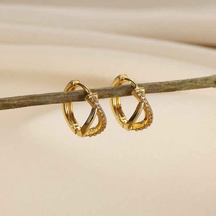 Ins Style New Fashion Heart-shaped Gold Plated Hoop Earrings for Women Small Geometric Hoop Earrings Dropshipping