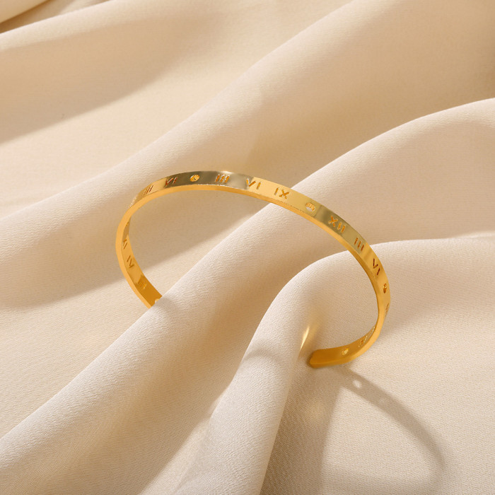 Trend Hollow Roman Numerals Bracelet Smooth Couple Style Bracelet 18K Gold Plated Bracelet Manufacturer Wholesale