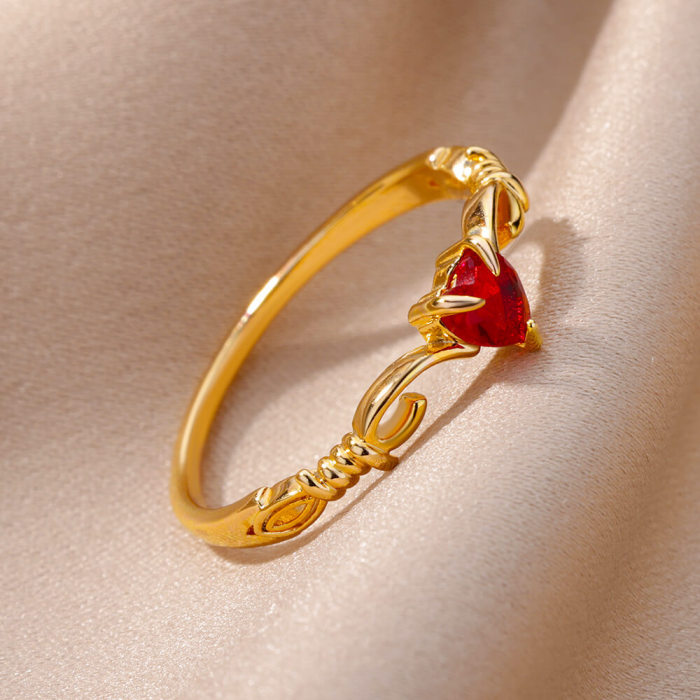 European and American New Style Ring Niche Fashion Personality Heart-shaped Ring Light Luxury Hand Jewelry Square Zircon Ring One Piece Dropshipping