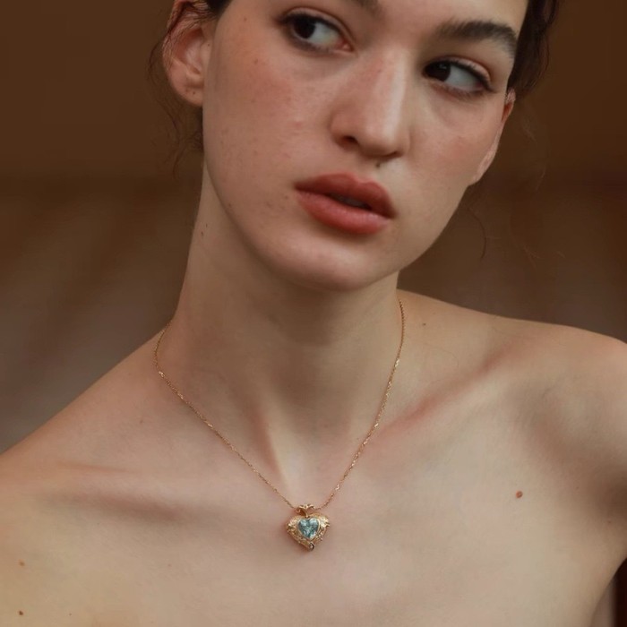 INS Style Double Layer Stone-Inlaid Pendant Light Luxury Heart-shaped Zircon Necklace for Women High-end Elegant Co...