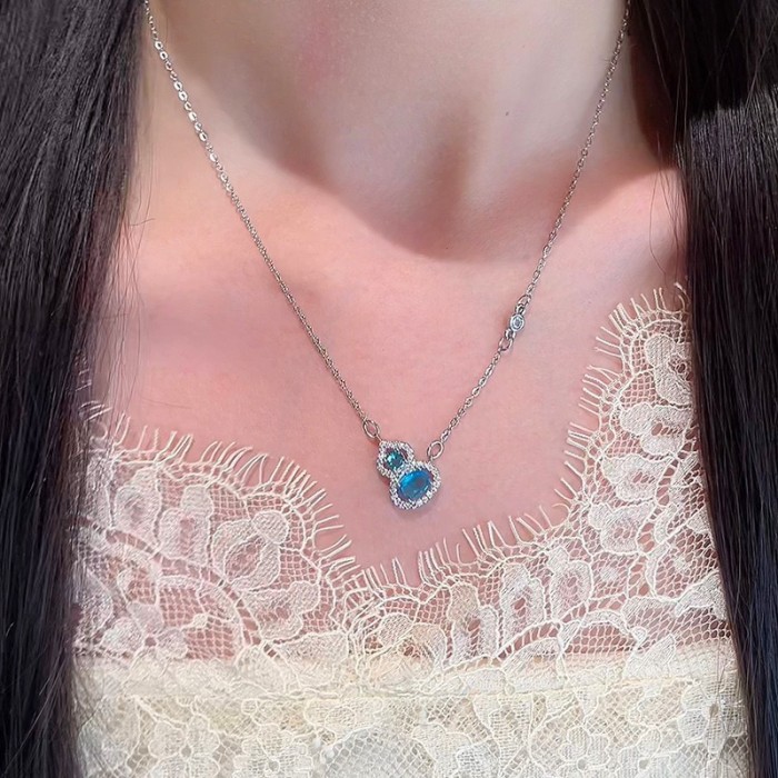 Gourd Pendant Necklace for Women Blue Zircon Elegant Collarbone Chain Niche High-end Design Jewelry Wholesale