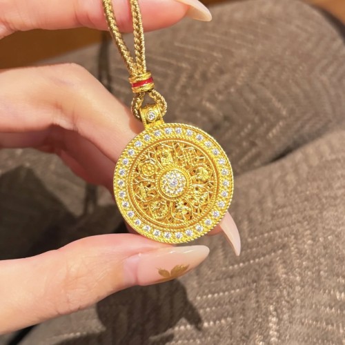 Jindian Same Style Ancient Style Alluvial Gold Eight Treasures Compass Pendant Retro Fashion New National Fashion Hollow Necklace Female Lucky Lucky