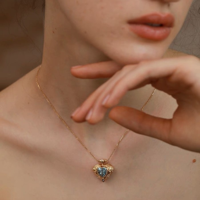 INS Style Double Layer Stone-Inlaid Pendant Light Luxury Heart-shaped Zircon Necklace for Women High-end Elegant Co...