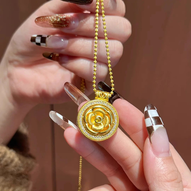 New Chinese Style Rotating Zircon Rose Compass Pendant Light Luxury Camellia Brushed Pendant Necklace