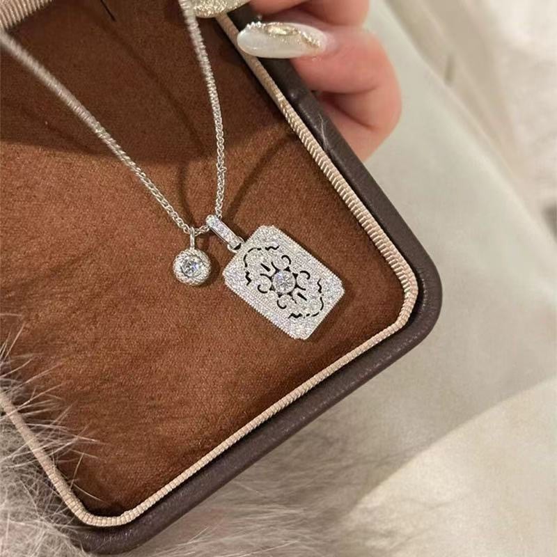 Full Diamond Inlaid No Matter Necklace for Women, Niche High-End Light Luxury Personality Versatile New Accessory Trend