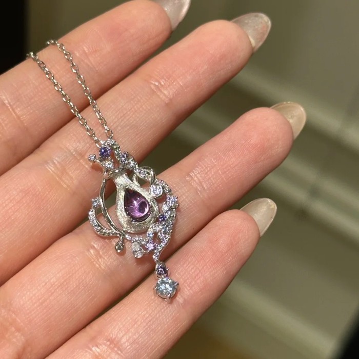 Fashion Light Luxury Realistic Natural Amethyst Perfume Bottle Pendant Italian Brushed Purple Stone Magic Amethyst...