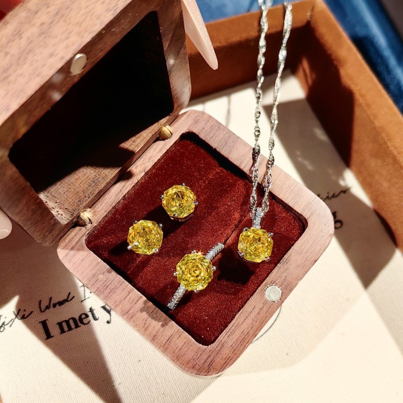 Classic Octagonal Rose Cut Paraiba Pendant Necklace Colorful Diamond Earrings Pink Diamond Ring Aquamarine Jewelry