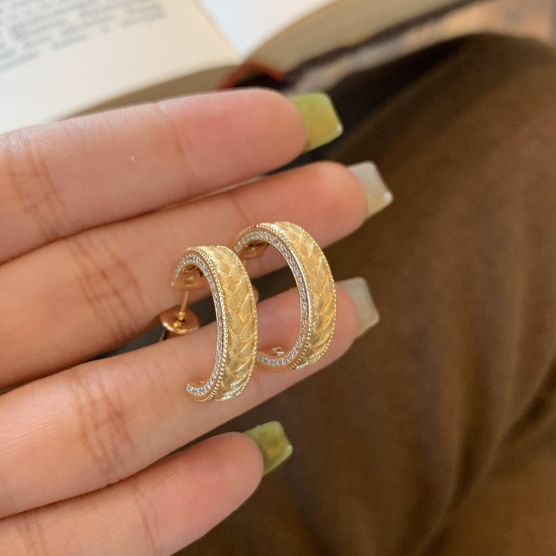 French Retro Italian Vintage Brushed Wheat Spike Row Diamond Earrings High-Quality Design Exquisite Versatile Fashion Earrings