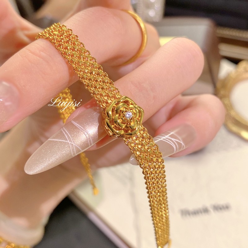 Italian Light Luxury Milanese Strap Rose Bracelet Vintage Simple Satin Strap Inlaid with Diamonds Camellia Wristband for Women