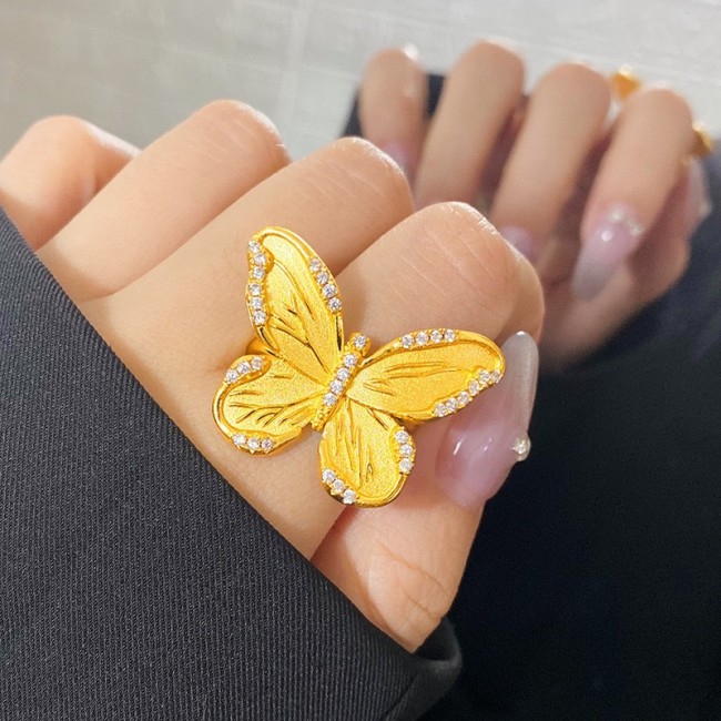 Traditional Gold Color Butterfly Ring Inlaid with Zircon, Niche Design, Light Luxury, High-end Feel, Exquisite