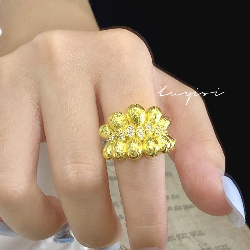 French Retro Handmade Brushed Satin Ribbon Coffee Bean Ring Fashion Light Luxury Elegant Diamond-Encrusted Woven Texture Carved Gold Women's Ring
