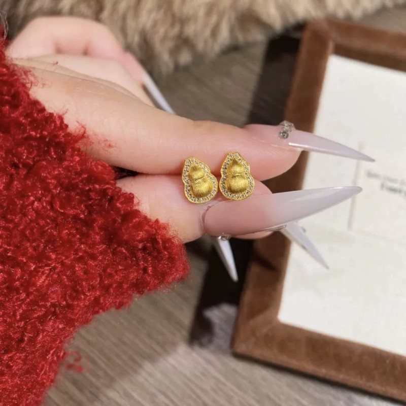 New Chinese Style Brushed Gourd Earrings for Women, Light Luxury, High-end, Elegant, Grand, Gold Vintage, Face Slimming