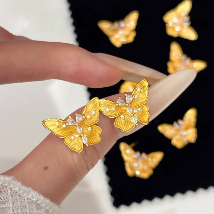 New Super Fairy Golden Butterfly Diamond Stud Earrings Exquisite Temperament High-end Personality Earrings Light Luxury Niche Ear Jewelry