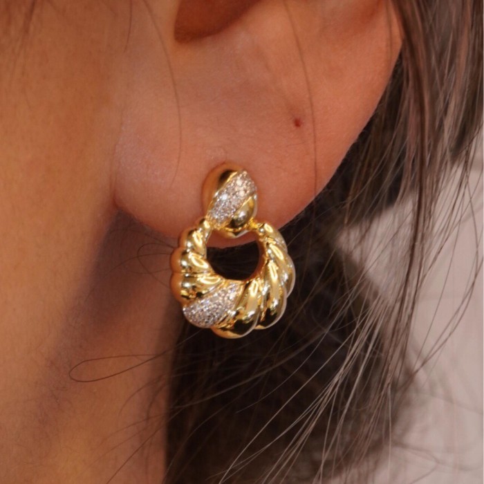 New Chinese Style Antique Jewelry Braided Diamond Earrings Light Luxury Retro Handmade Brushed Fortune Stud Earrings