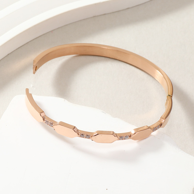 European and American Fashion Stainless Steel Bracelet Niche Irregular Rhombus Inlaid Diamond Clasp Titanium Steel Couple Bracelet Bangle Jewelry