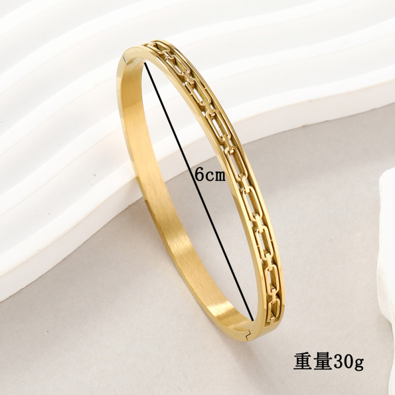 European and American Cross-Border Gold Stainless Steel Hollow Interlocking Clasp Bracelet Fashion O-Shaped Bracelet Titanium Steel Jewelry Manufacturer
