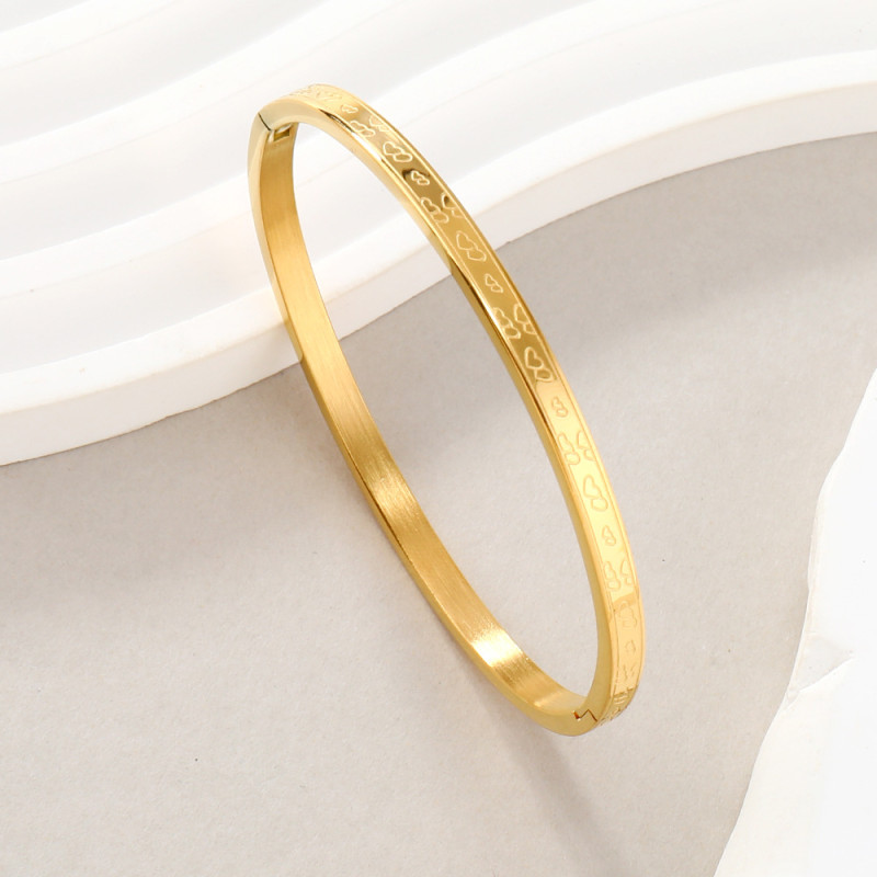 Cross-Border New Stainless Steel Jewelry Exquisite Corrosion Heart to Heart Love O-Shaped Buckle Bracelet Couple Bracelet Factory