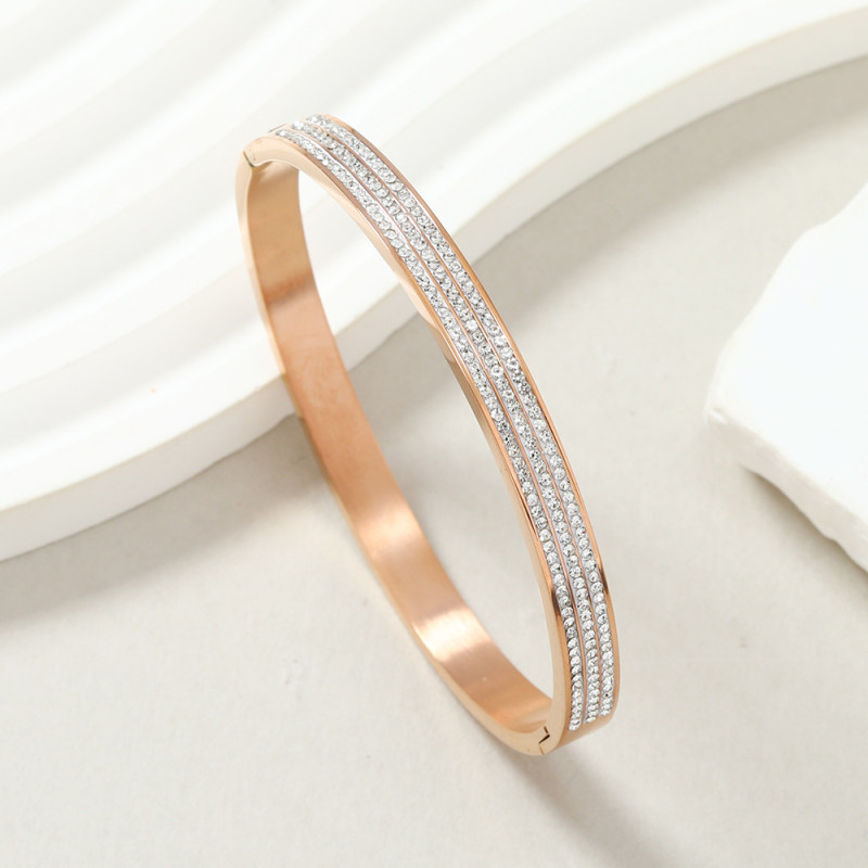 Cross-Border Elegant Starry Sky Titanium Steel Bracelet High-End Three-Row Mud Diamond Inlaid O-Type Clasp Bracelet Stainless Steel Jewelry