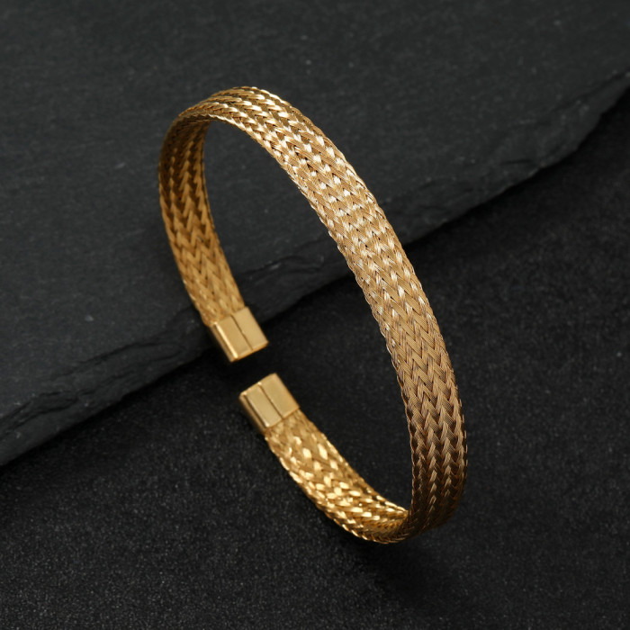 Cross-Border C-Shaped Titanium Steel Bracelet Versatile Personality Flat Braided Twist Bracelet Steel Wire Stainless Steel Bracelet Jewelry Factory