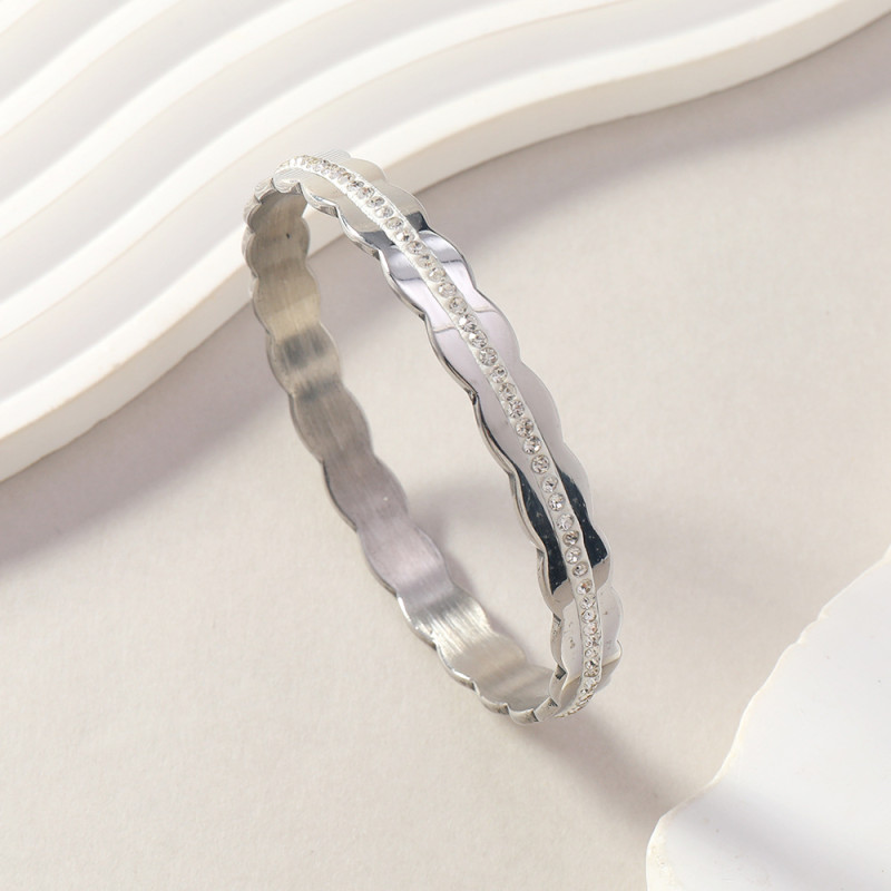 European and American Trend Titanium Steel Bracelet for Women High-end Cut Wave Inlaid Ceramic Clay Diamond Bracelet Stainless Steel Jewelry Manufacturer