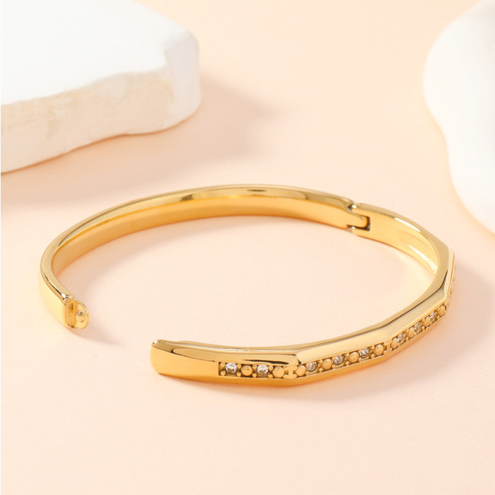 Factory Direct Sale Stainless Steel Bracelet for Women, Non-Fading, High-End Feel, Single Row Micro Inlaid Diamond Clasp Bracelet, Titanium Steel Jewelry