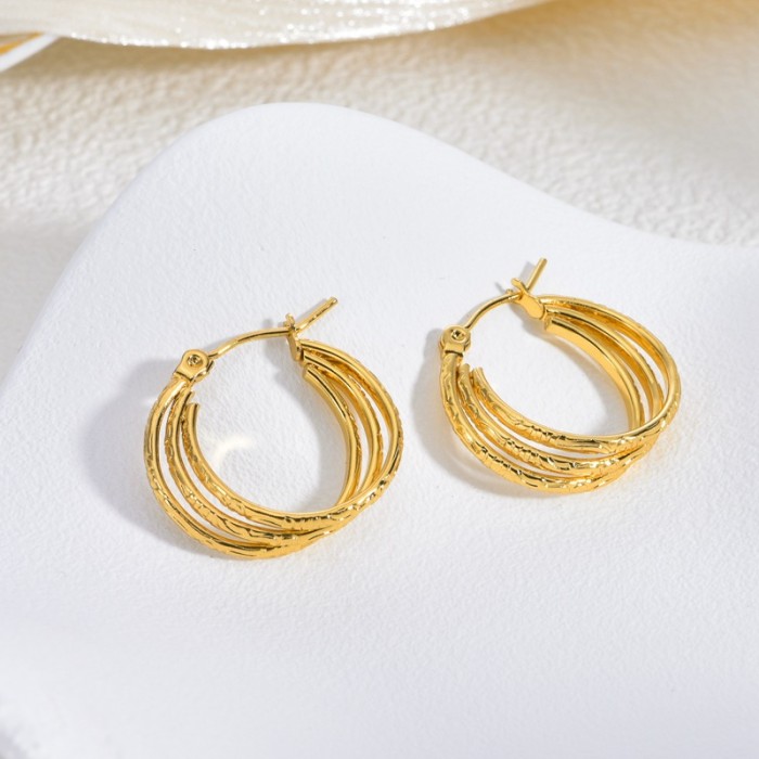 European and American Style Personality Line Stainless Steel Earrings Niche High-end Sense Stud Earrings Light Luxury Fashion Retro Gold Exaggerated Ear Jewelry