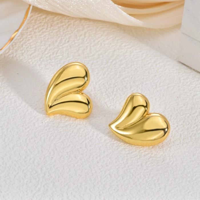 Fashion Copper Earrings for Women, Versatile Niche Design Sense Stud Earrings, Vintage Jewelry, Exquisite Heart Shape
