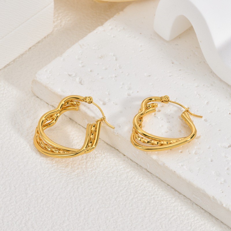 European and American Cross-Border Gold Stainless Steel Earrings Light Luxury High-End Exaggerated Earrings Design Sense Niche Non-Fading Ear Clips
