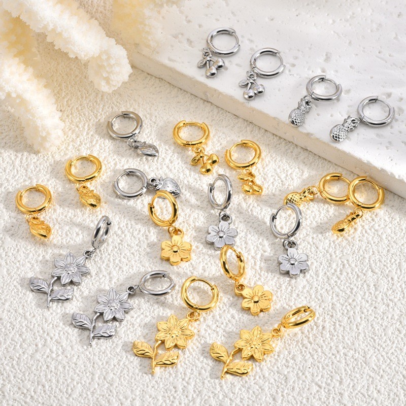 Exaggerated Stainless Steel Earrings from Europe and America, Light Luxury High-End French INS Style Design, Niche Women's Earrings