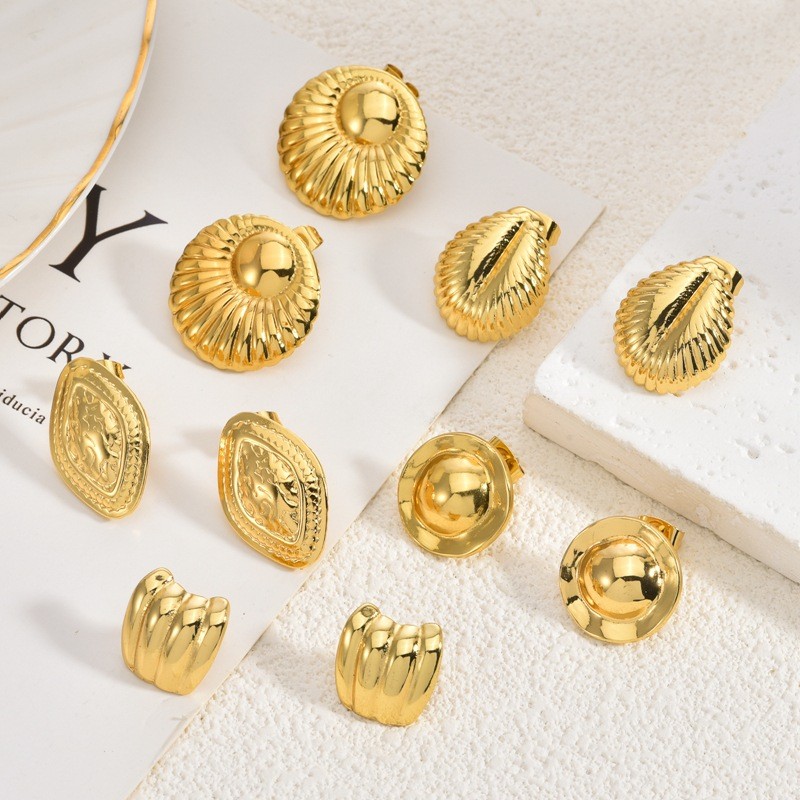 European and American Cross-Border Stainless Steel Earrings Niche High-End Bohemian Retro Fashion Simple Trendy Stud Earrings Wholesale