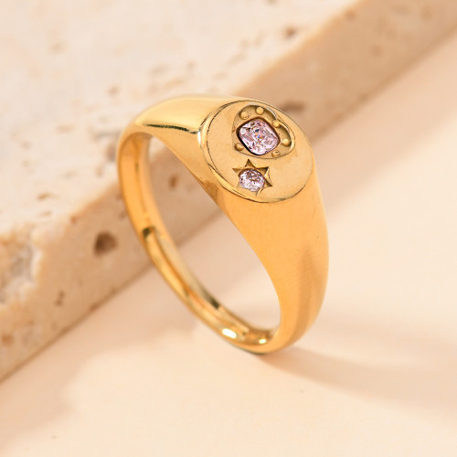 European and American Hot Selling Stainless Steel Jewelry Cast Round Heart Ring for Women with Diamond Inlay Titanium Steel Couple Rings