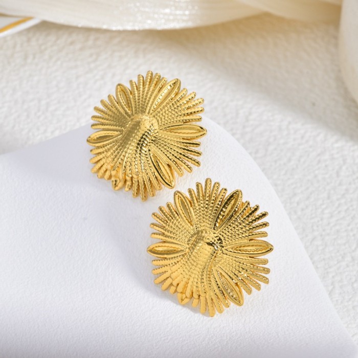 Retro Gold Stainless Steel Earrings Niche High-end Bohemian Geometric Texture Women's Exaggerated Ear Jewelry
