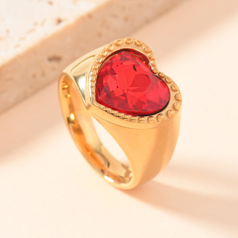 Cross-Border Hot Selling Stainless Steel Jewelry Casting Heart Inlaid with Colored Diamonds Ring High-End Vintage Titanium Steel Ring Wholesale