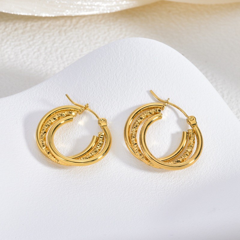 European and American Style Personality Line Stainless Steel Earrings Niche High-end Sense Stud Earrings Light Luxury Fashion Retro Gold Exaggerated Ear Jewelry