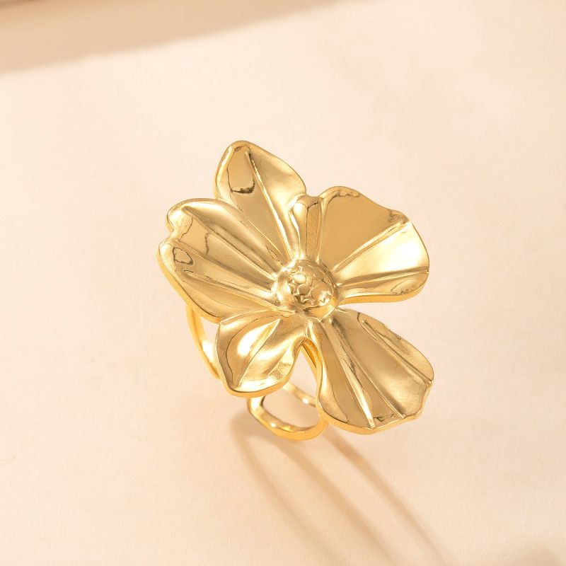 European and American Style Stainless Steel Ring for Women, High-End Personality Titanium Steel Jewelry, Oil Pressure Welding Brand Flower Open Ring Wholesale Factory