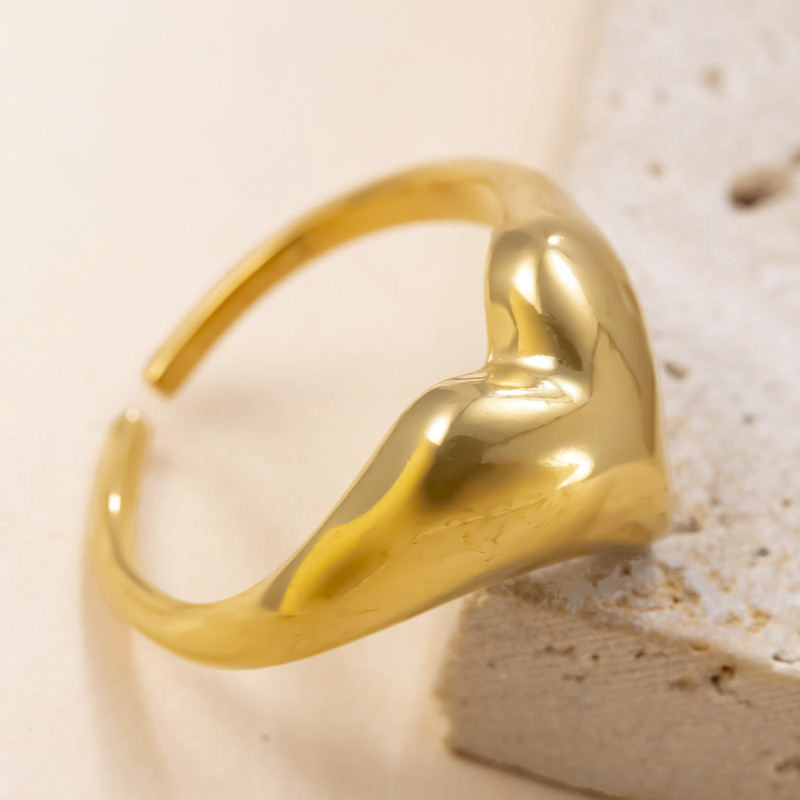 Cross-Border Hot Selling Stainless Steel Jewelry Fashionable High-End 18K Gold Plated Ring Smooth Heart Open Titanium Steel Ring