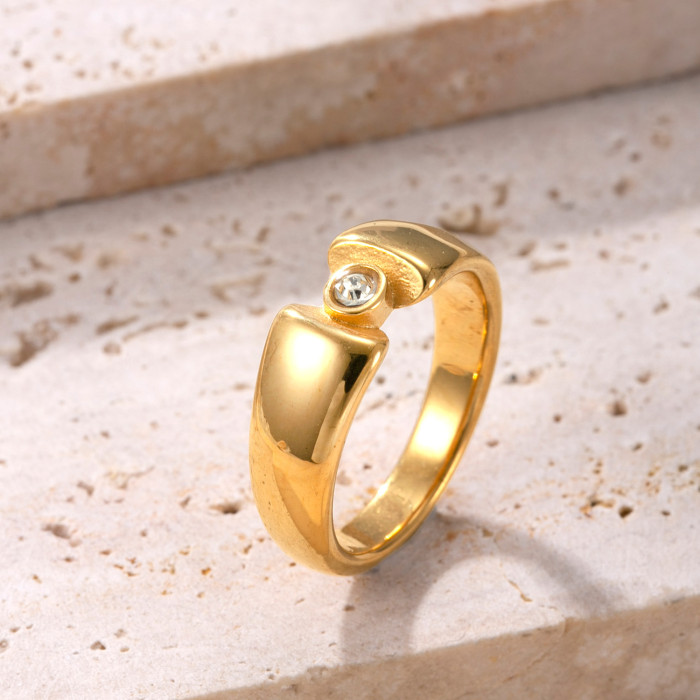 Hot-Selling Fashion Stainless Steel Jewelry Simple High-End Couple Rings Micro-Paved Stone Titanium Steel Rings Who...