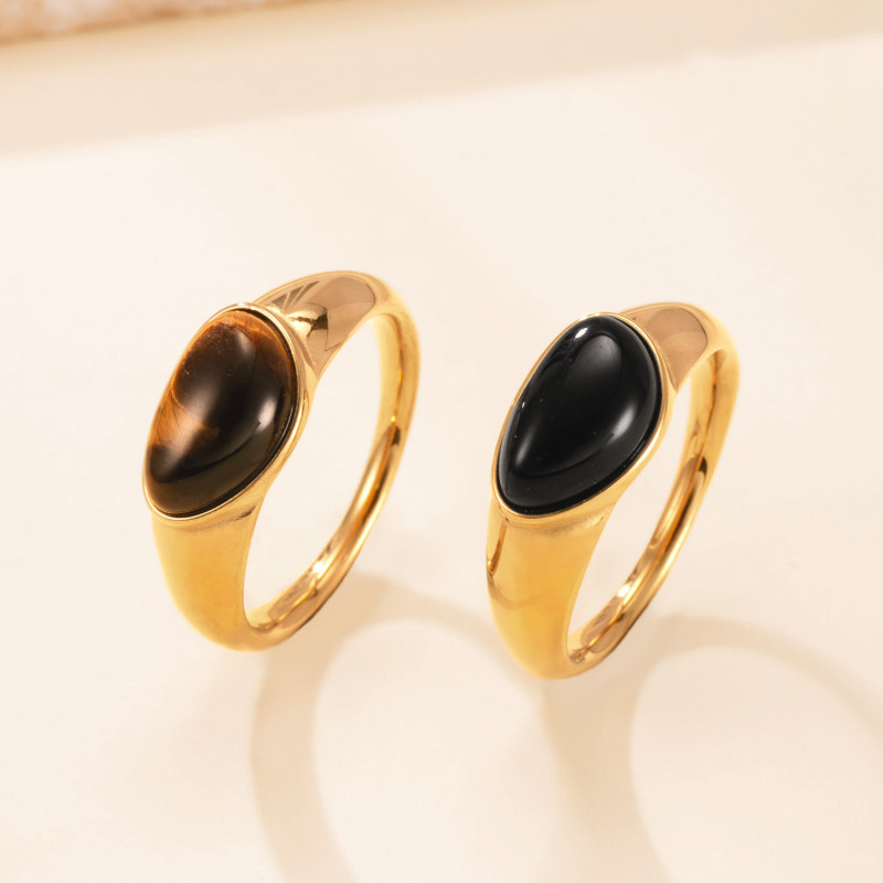 Cross-Border Stainless Steel Ring Cast Inlaid Triangle Tiger Eye Stone Ring French Retro Plated 18K Gold Titanium Steel Jewelry